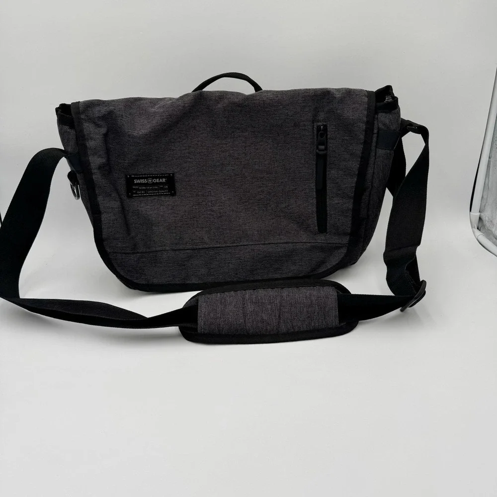 Swiss Gear Messenger Bag Laptop With Adjustable Strap